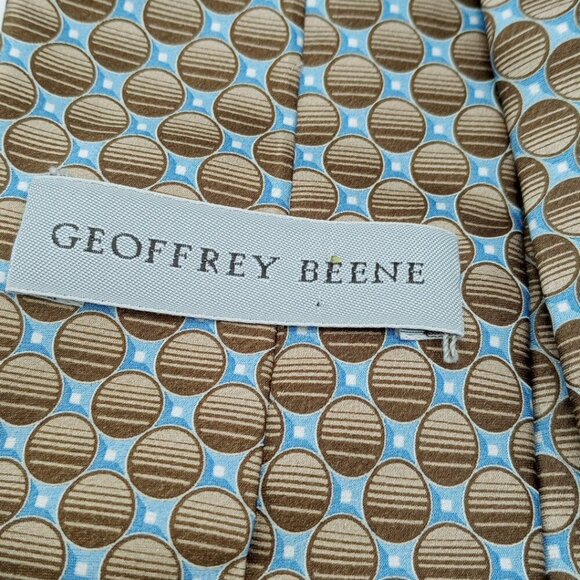 Geoffrey Beene Tie 57"L - Picture 9 of 9
